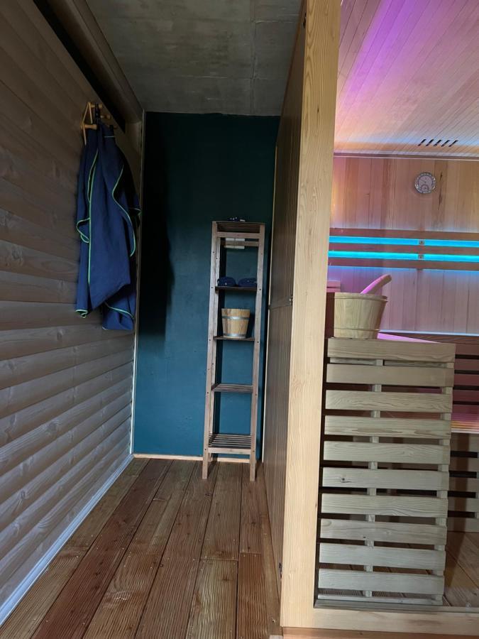 Houten Vakantiewoning "Reisnaarpolen" Royaal Ontbijt, Sauna En Hottub Czarna Góra Esterno foto