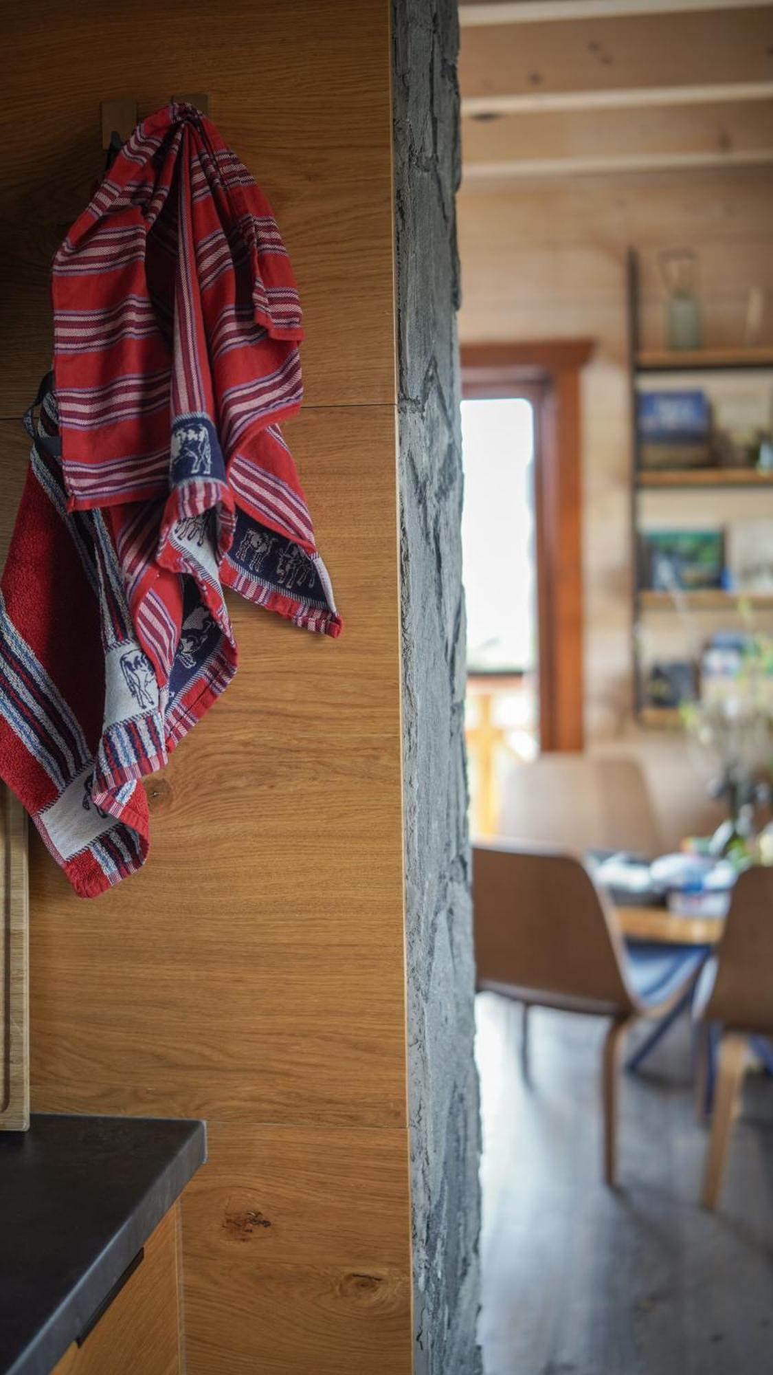 Houten Vakantiewoning "Reisnaarpolen" Royaal Ontbijt, Sauna En Hottub Czarna Góra Esterno foto